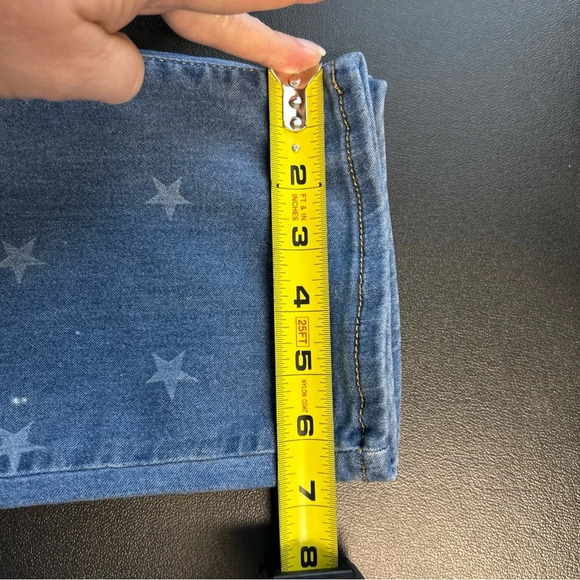 Coldwater Creek Women’s 10 Natural Fit All Over Star Print Jeans Straight Leg - Picture 9 of 11